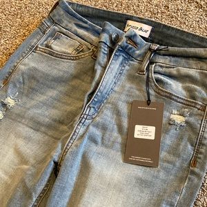 Brand new, Studio Blue jeans